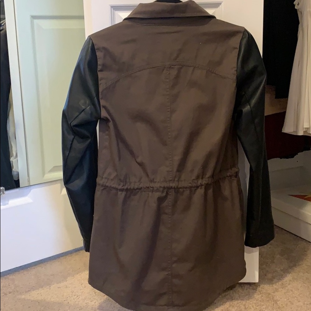 Jacket - Picture 2 of 4